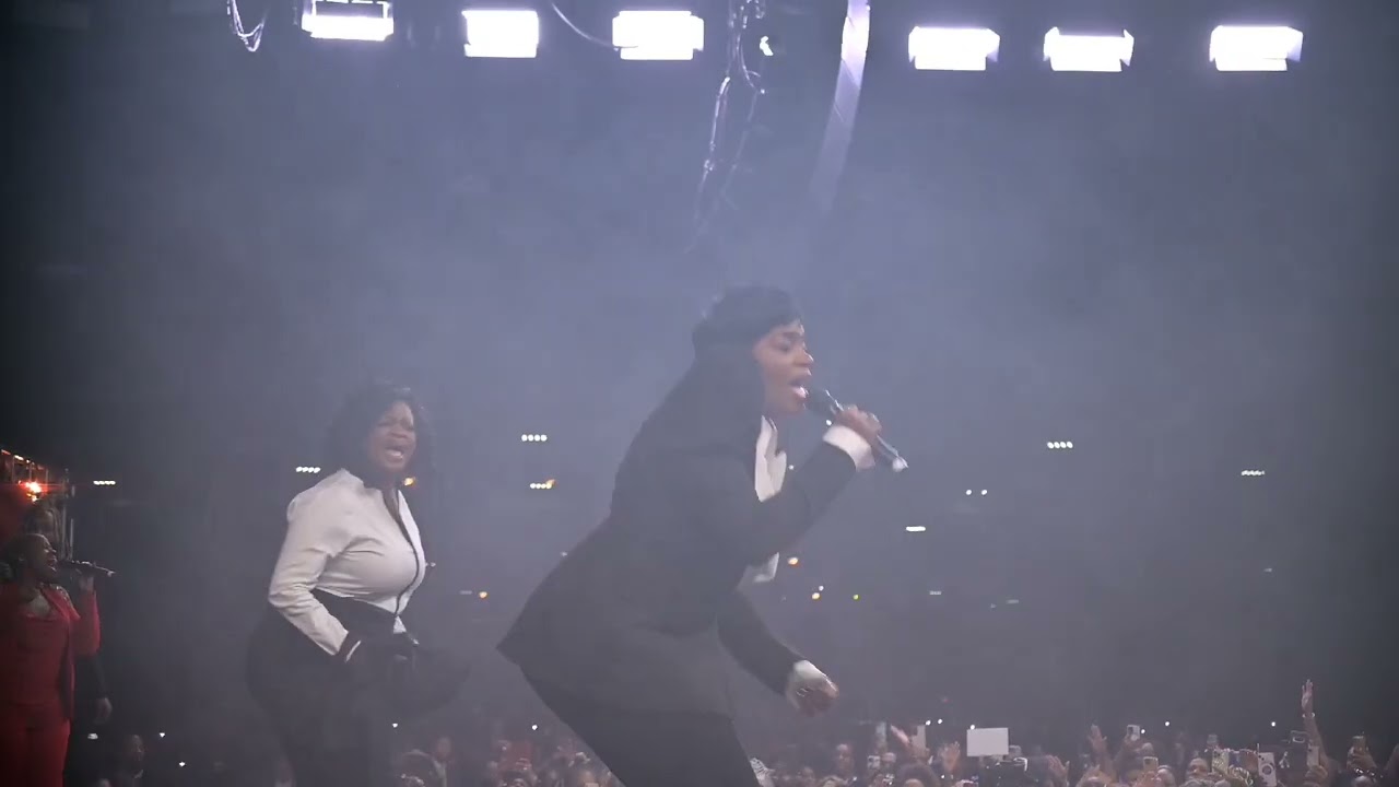 Fantasia Live at Woman Thou Art Loosed #WTAL in #Atlanta