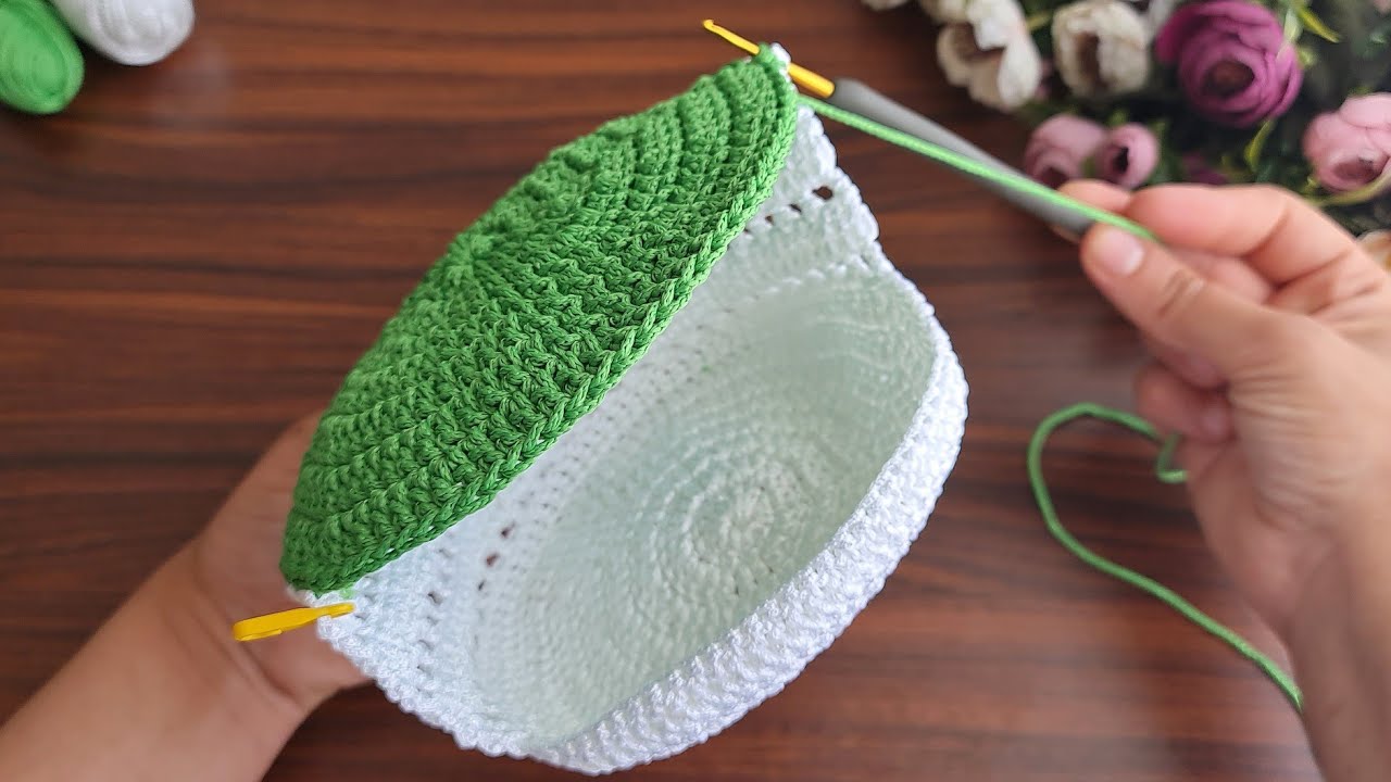 I love this model 😍 How to make very easy  crochet napkin holder. Look what i knit, click and see!