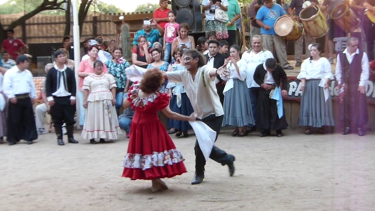 Zamba  ADELA de SAAVEDRA  Y MIGUEL SERRANO