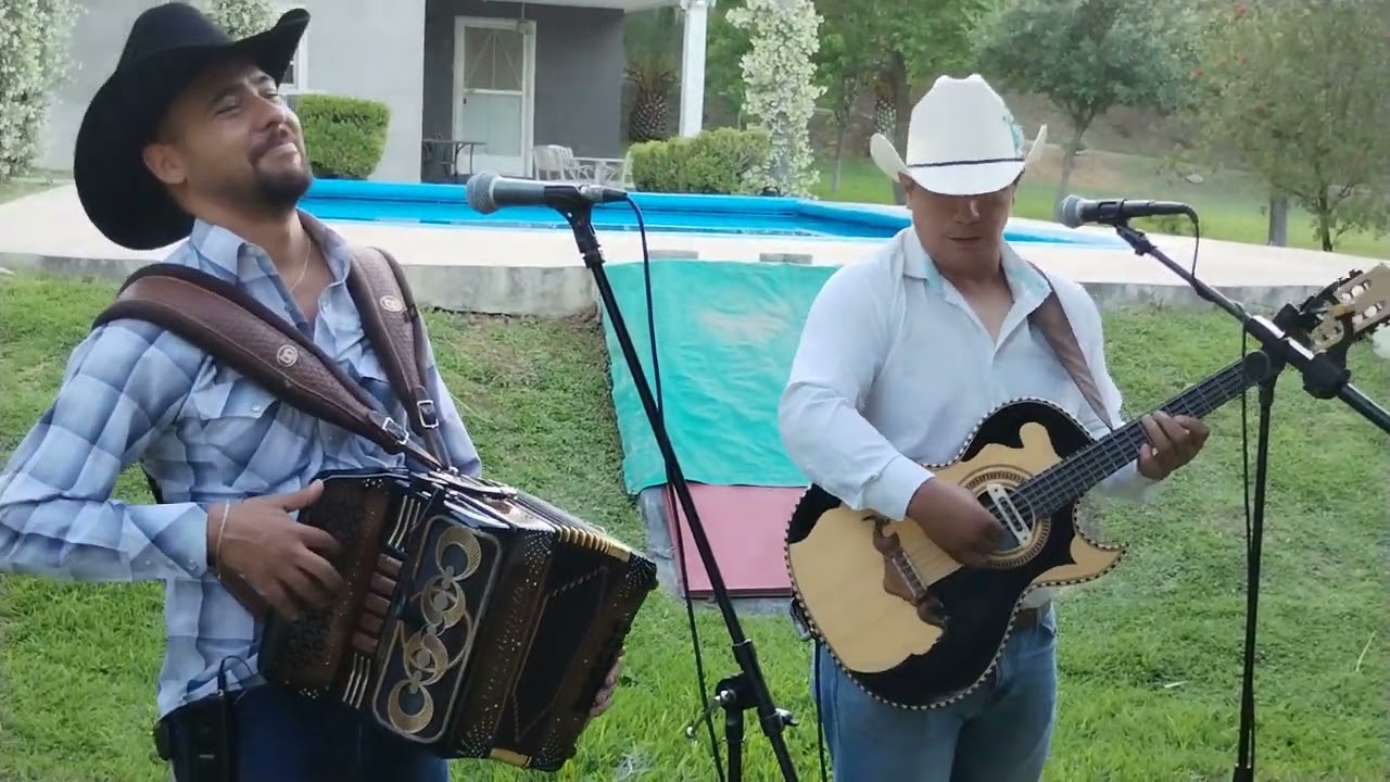 tres vueltas - El Rey Del Fara Fara ft Ram&oacute;n &Aacute;ngel Su&aacute;rez desde la sierra de Santiago NL. si Sr