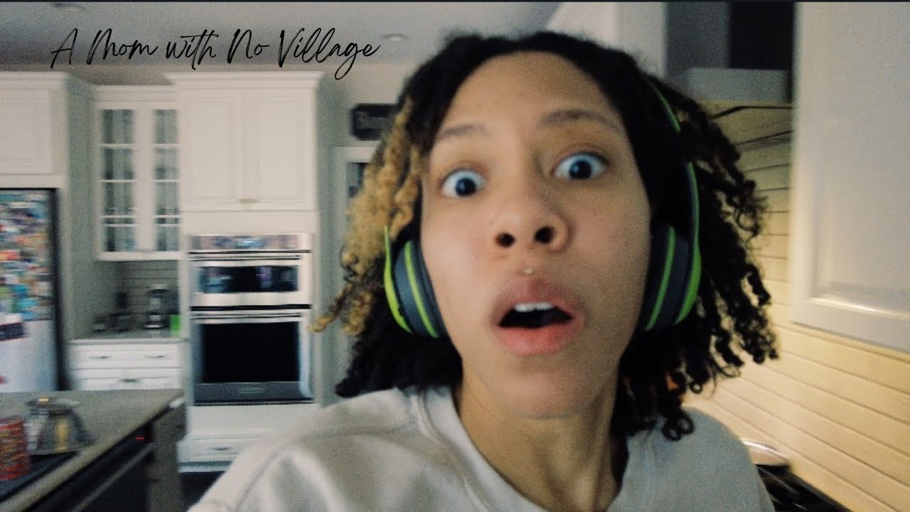 A MOM WITH NO VILLAGE | A day in my life, cooking as always, Oven-fried wings