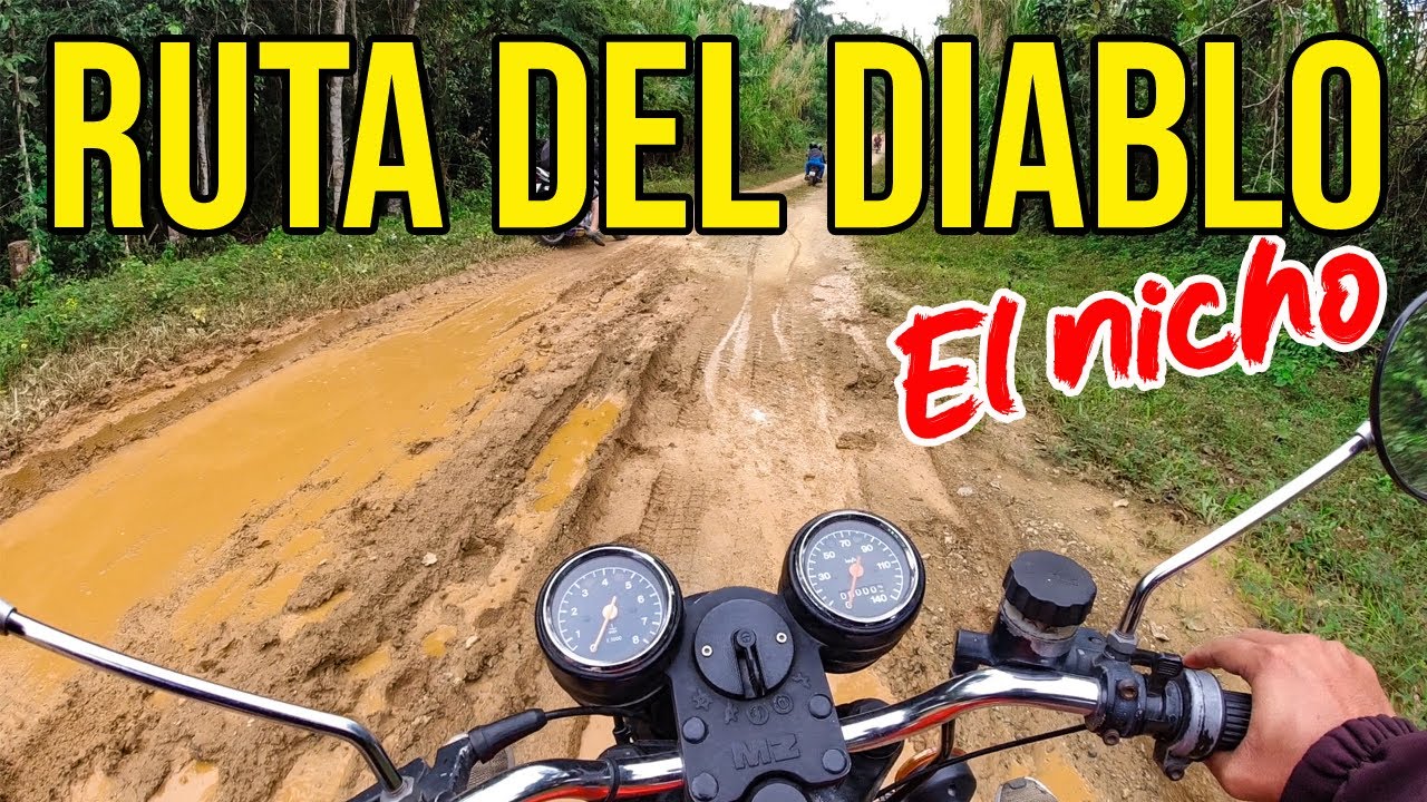 Comenzando la llamada RUTA DEL DIABLO,  subiendo al NICHO en moto