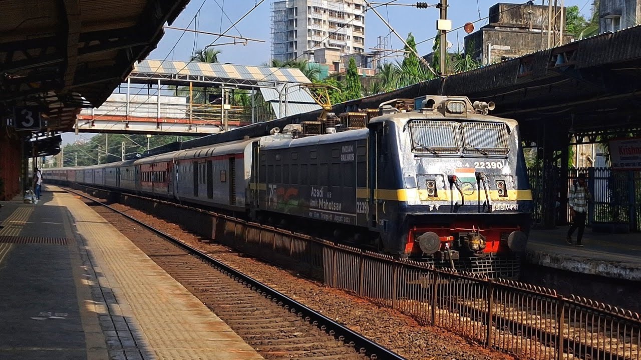 Western Railway Train Storm at Saphale | Palace Queen Humsafar, Saurashtra Janta, Karnavati & Super 