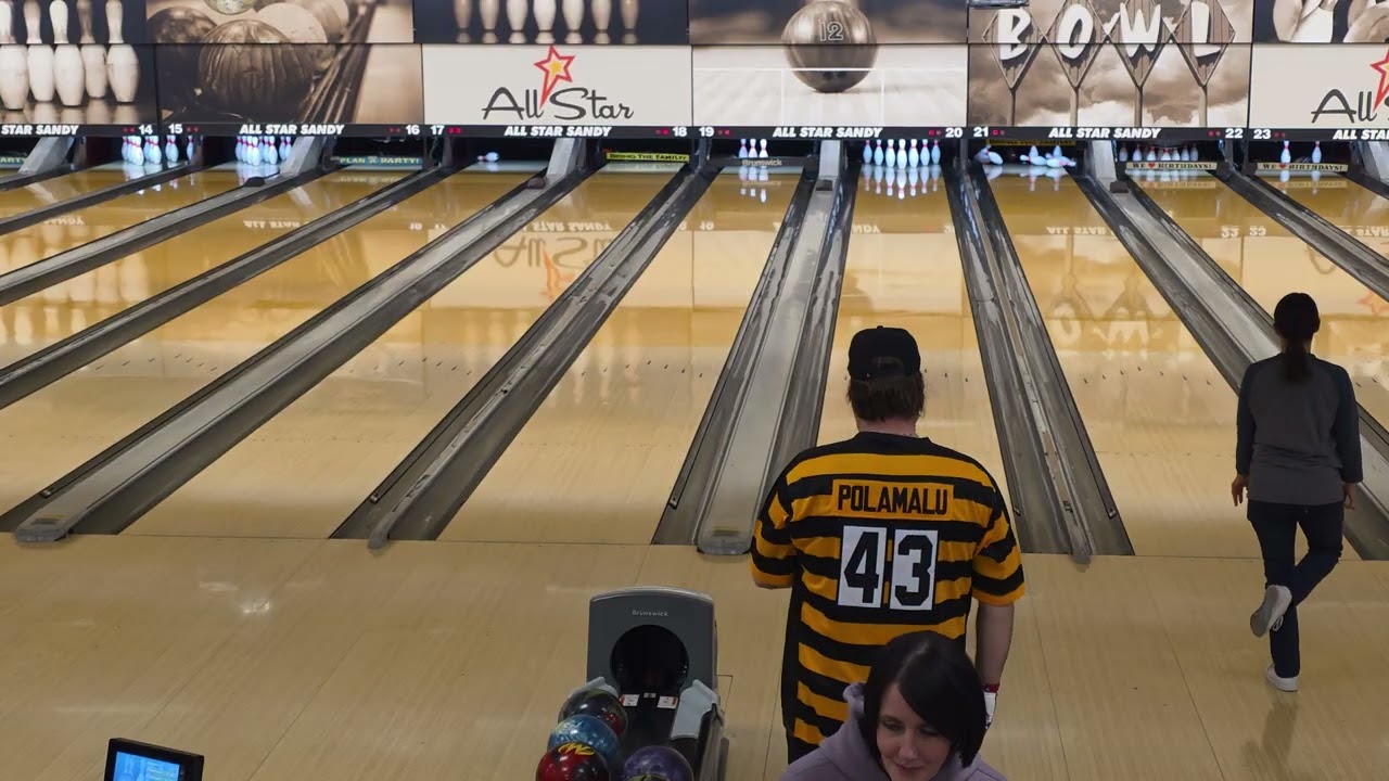 Money Movers Bowling. Tough Oil Pattern Slathered All the way to the pins 