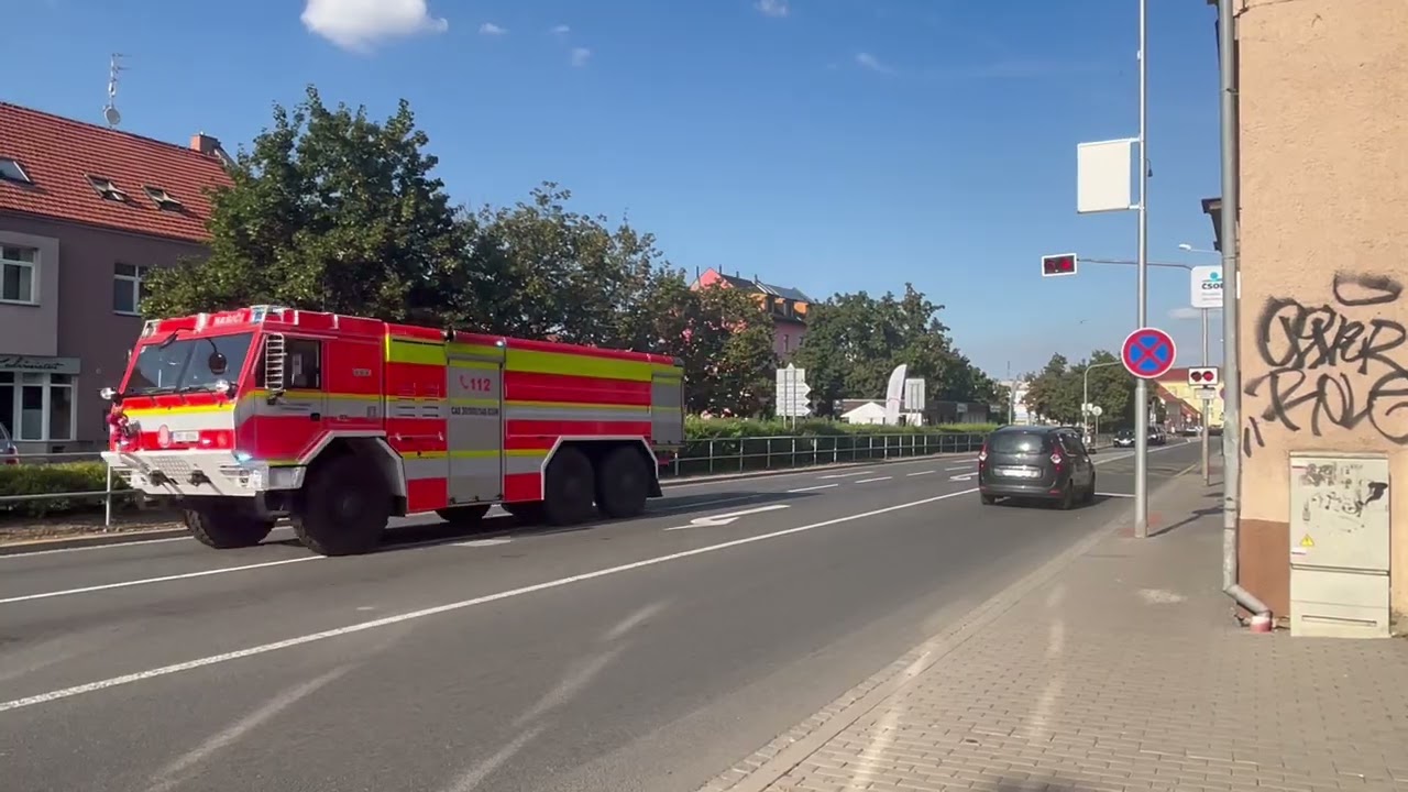 Hasiči Prostějov vyjíždí na požár pole - 3x CAS