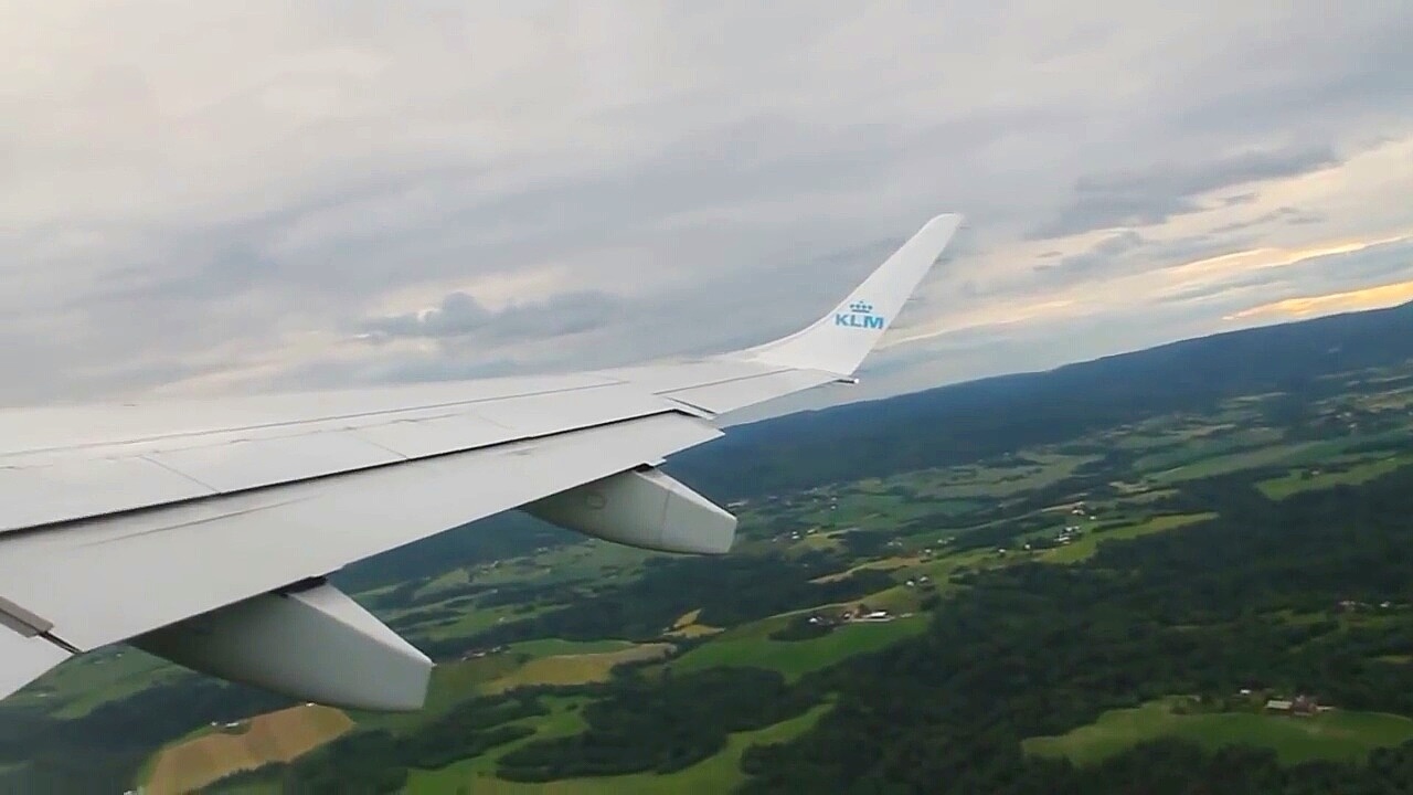 KLM KL1150 Embraer 190 Oslo-Amsterdam Safety, Takeoff & Heavy Crosswind Landing at Polderbaan