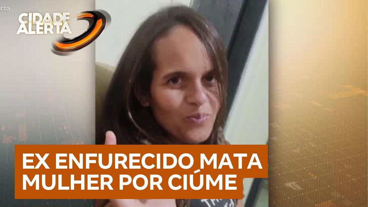 Mulher é morta com chave de fenda na frente dos filhos por homem ciumento