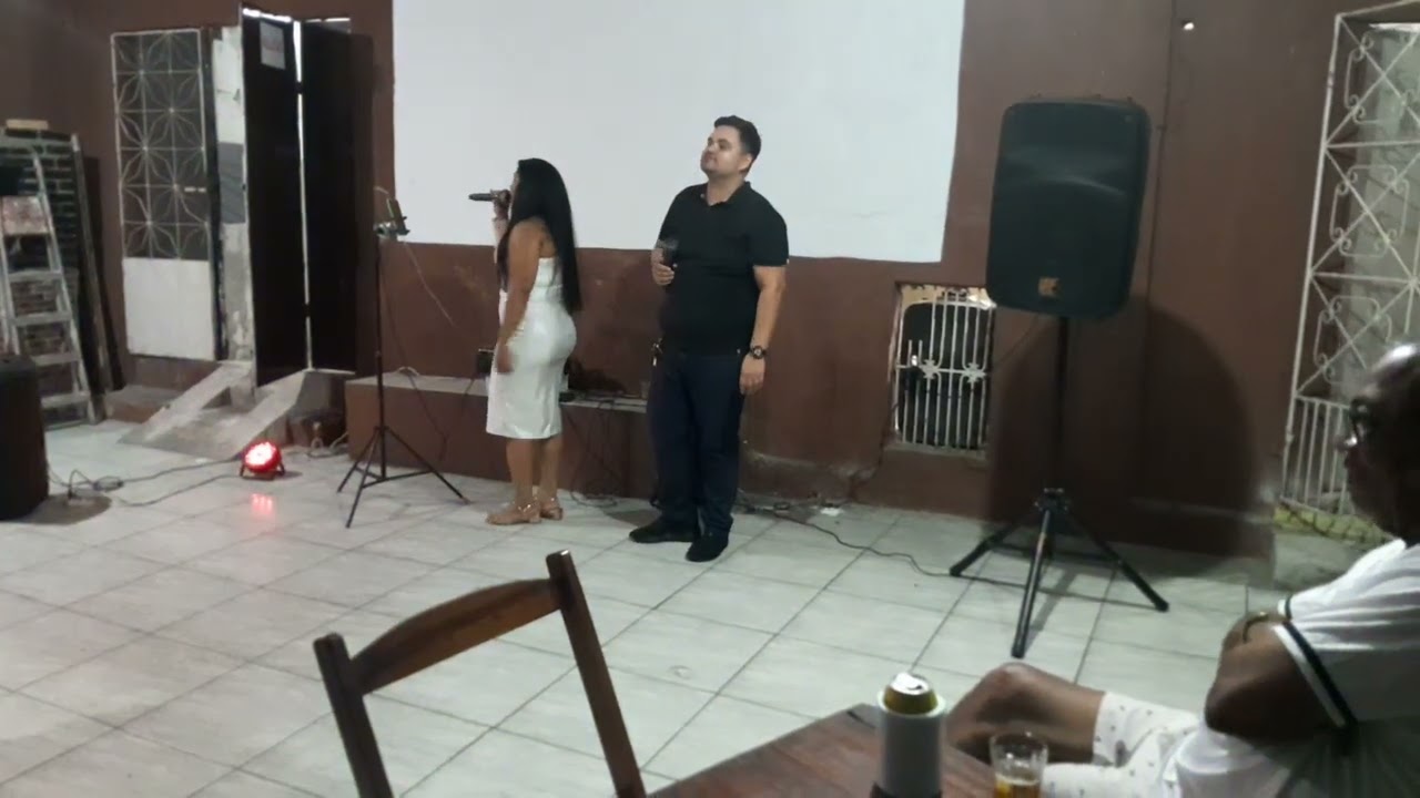 Paulinha show ao vivo no bar do locutor 