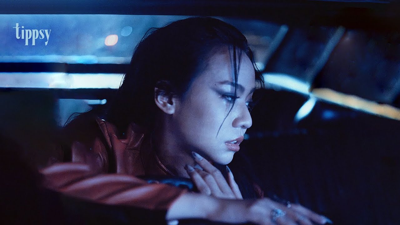 พวงมาลัยและคราบน้ำตา - Tippsy「Official MV」