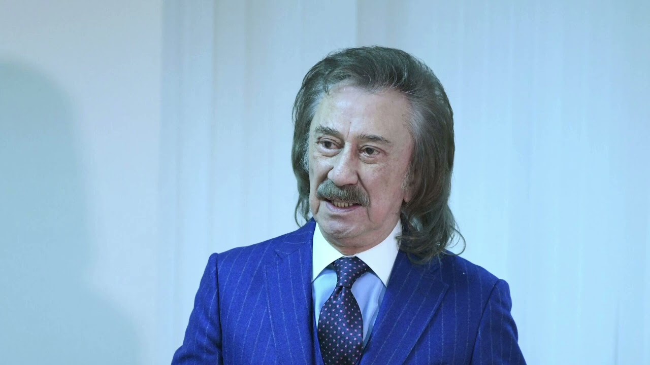 Биография Фарруха Каримовича Закирова