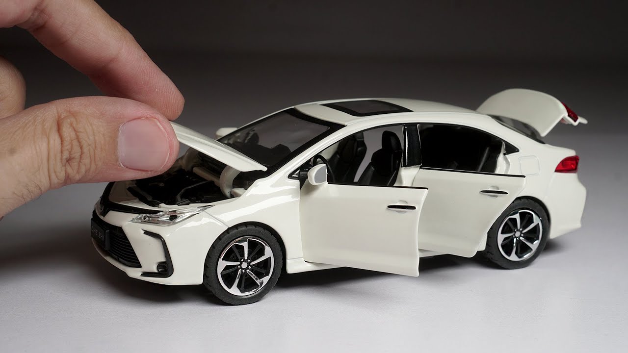 Unboxing of Toyota Corolla 2022 1:32 Scale Diecast Model  - Adult Hobbies