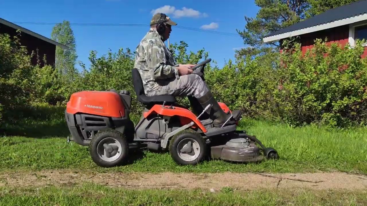 Ruohonleikkuuta Husqvarna R 112 C