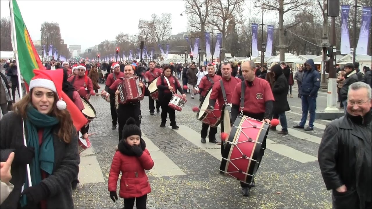 Parade du nouvel an 2017 Champs Elysées avec Le Portugal