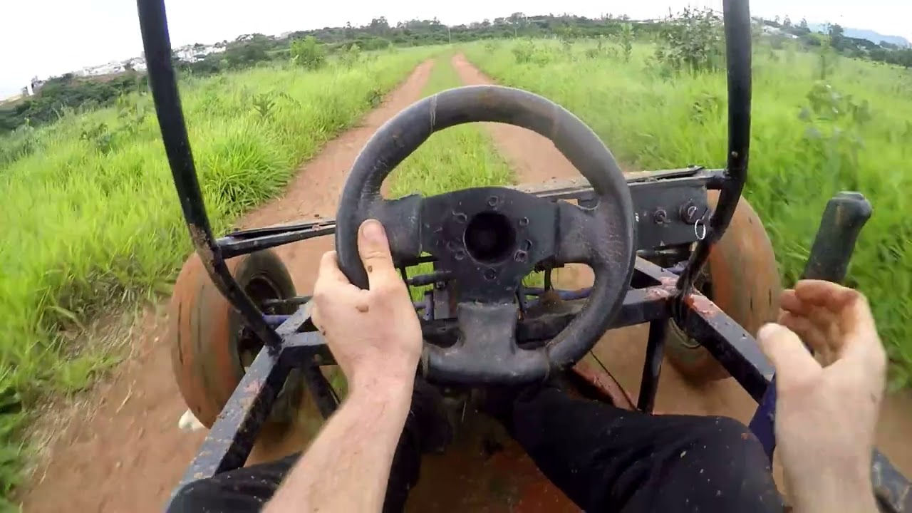 Entrei na cidade e fiz um zerinho no barro com kart Cross