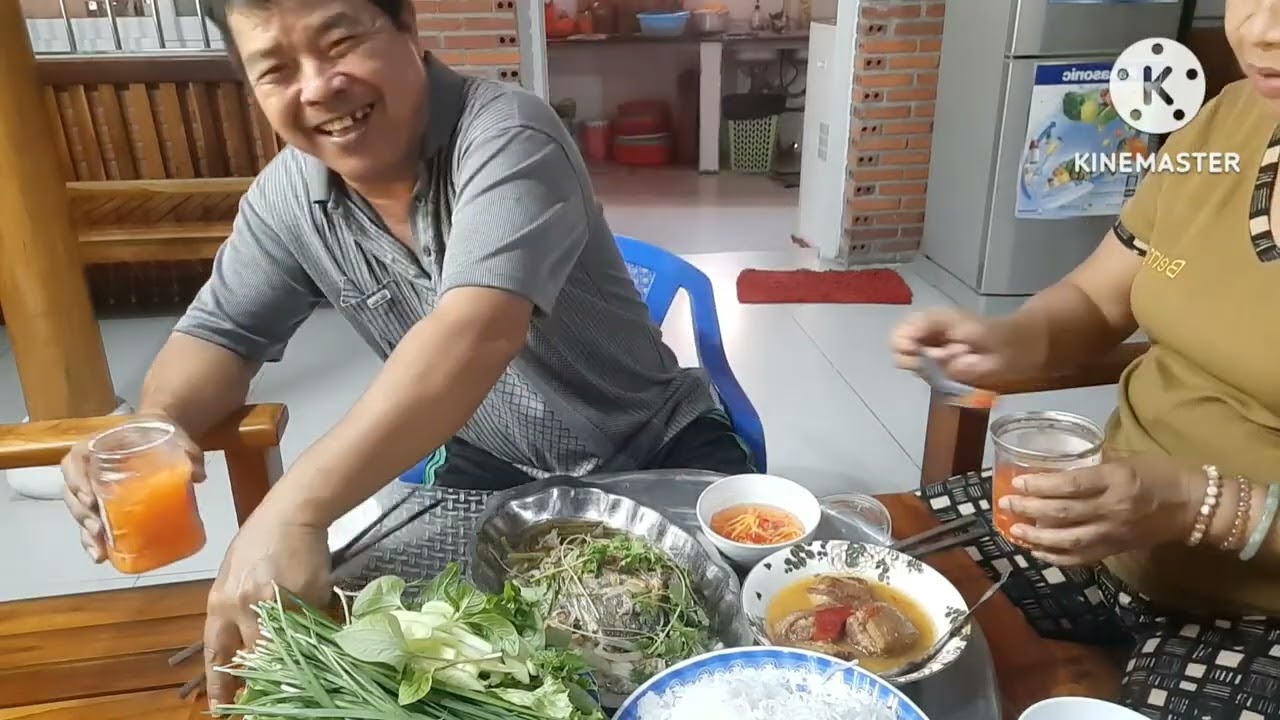 Cá hấp cuốn bánh tráng 