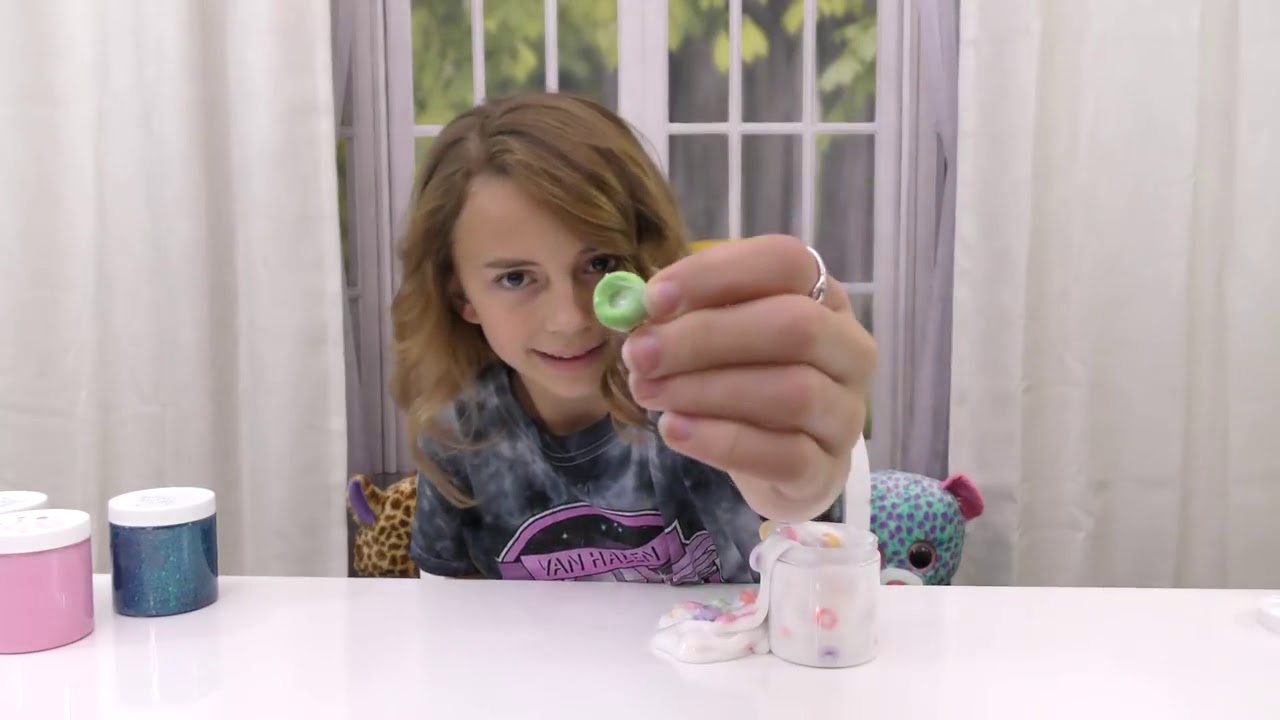 We Are The Davises! BEST FRIEND SLIME SWAP AND REVIEW