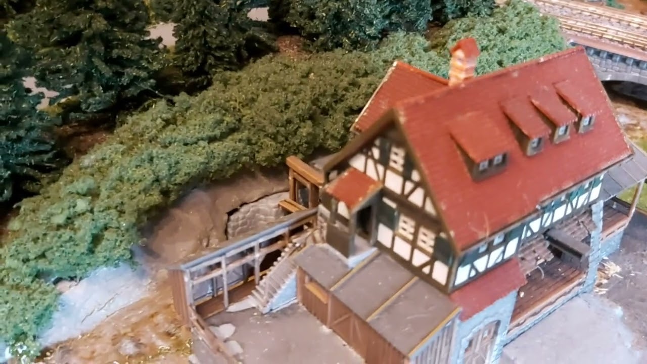 Wassergestaltung mit Wasserfall  Modelleisenbahn Harti's Spur N im Bau  (8)