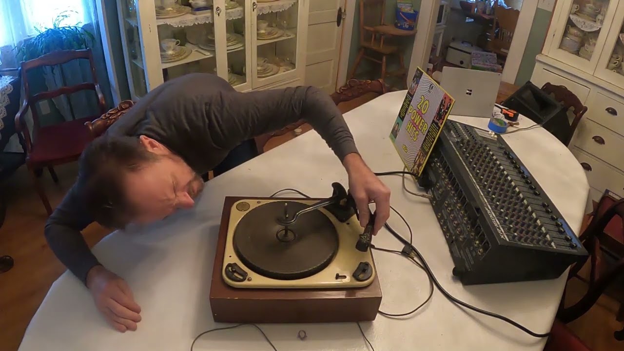 Trying out a vintage Garrard Model RC121/4D Record player for the first time.
