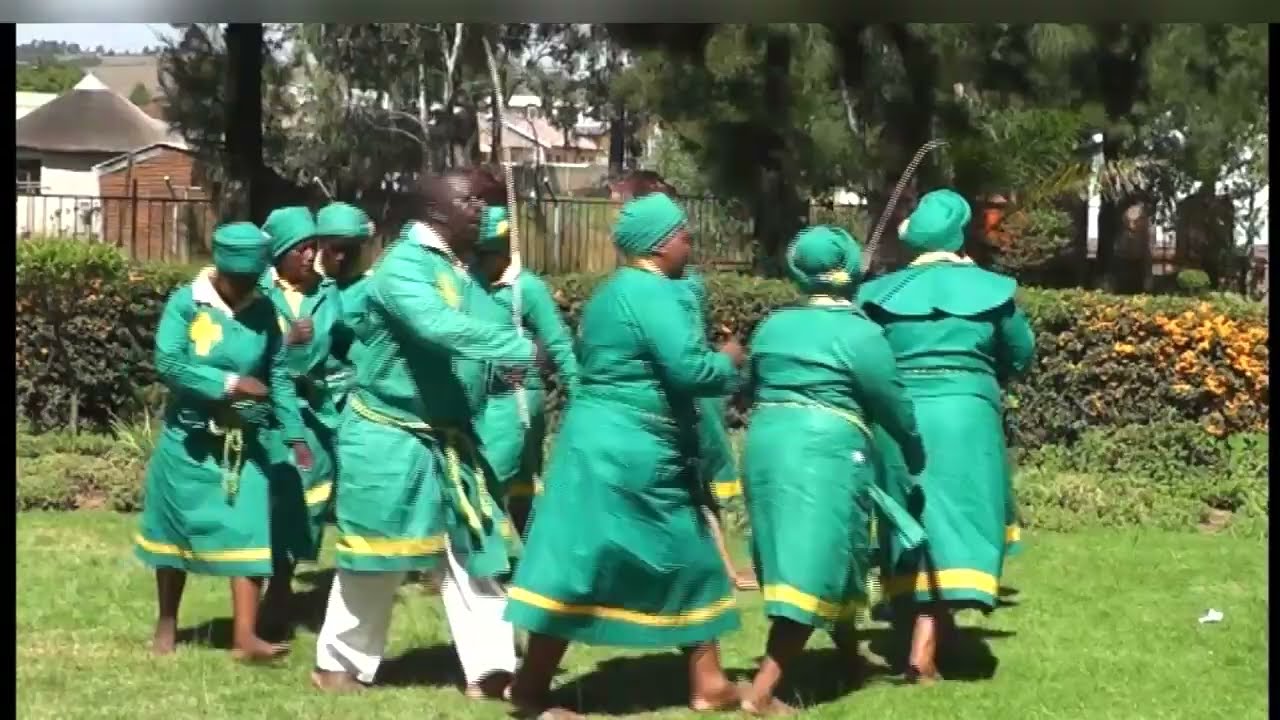 Abazungezi Besikhalanga [Ft Dr Nyuswa] Batshele Abantu Bonke DVD Album Part 1