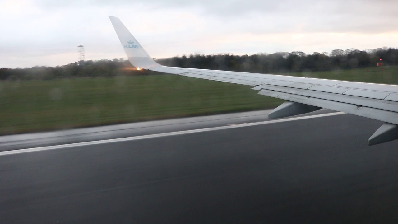 Boeing 737 PH-BXE KLM departing Edinburgh Airport - 28/4/18