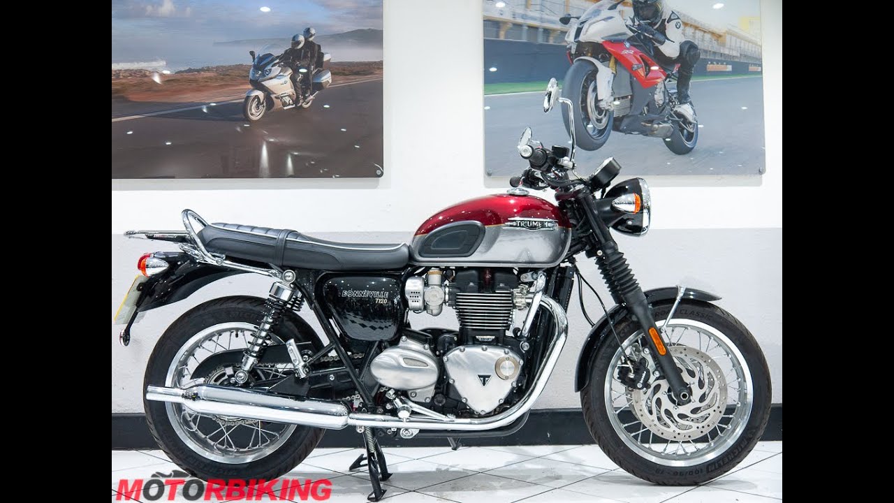 Triumph T120 BONNEVILLE 2023 года — совершенно потрясающий экземпляр, прошедший всего 2279 миль!!