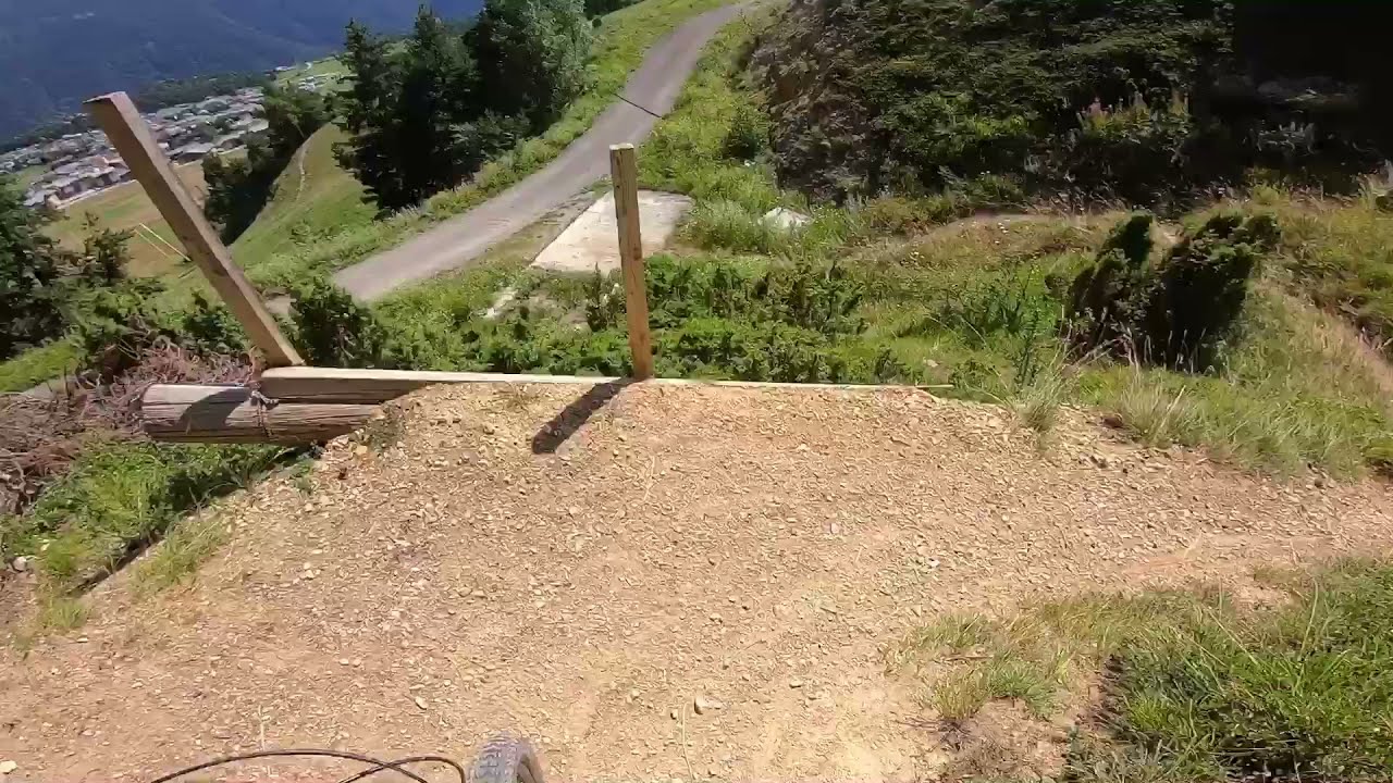 Descente station d’Aussois par les pistes enduro (noire + rouge)￼ ￼