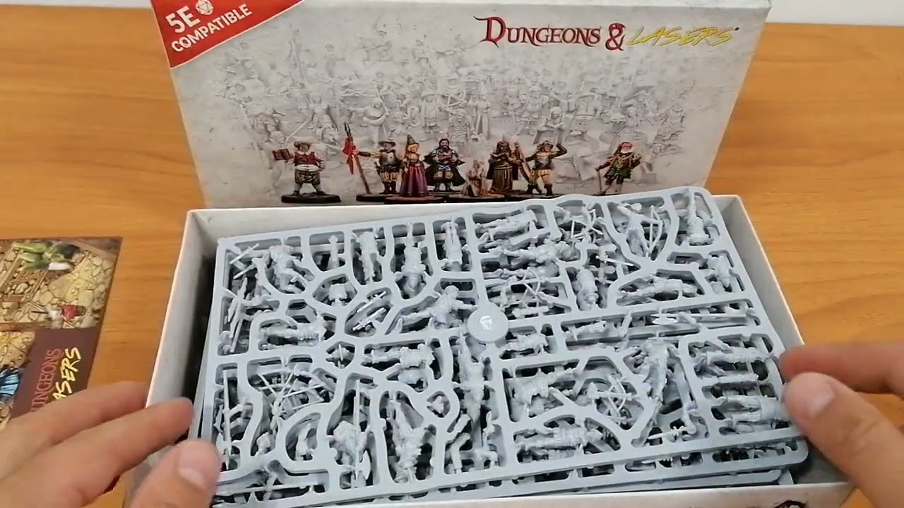 Dungeon & LASERS townsfolk miniature pack unboxing and review! (ENG, more or less!)