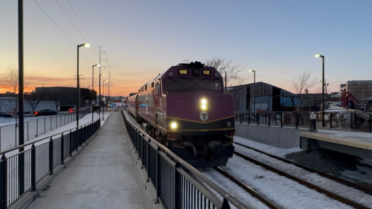 MBTA Railfanning the Commuter Rail Chelsea Station