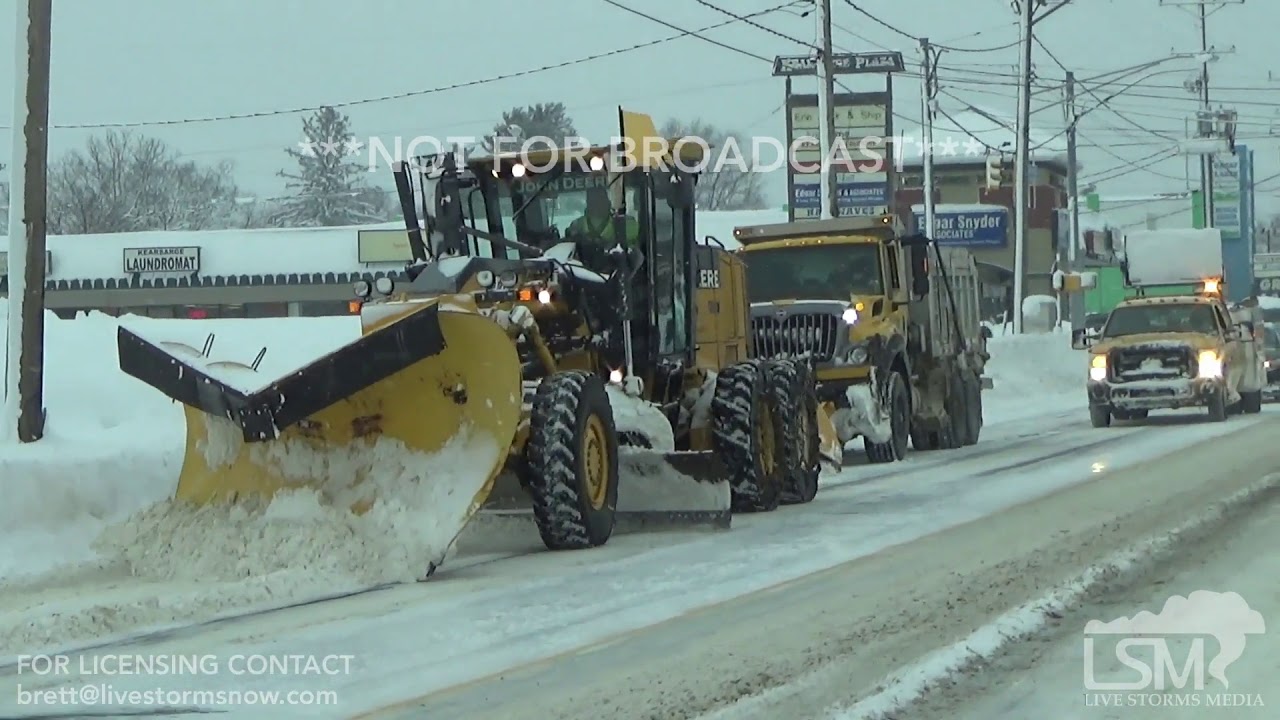12-24 thru 12-30, 2017 Erie, PA - Historic Lake Effect Christmas Snow Storm (Stock Footage)
