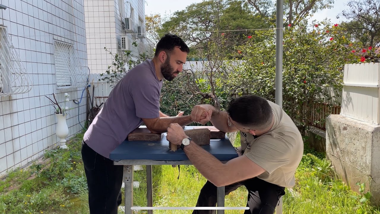 איך לנצח בהורדות ידיים ? (2 טכניקות בסיס)