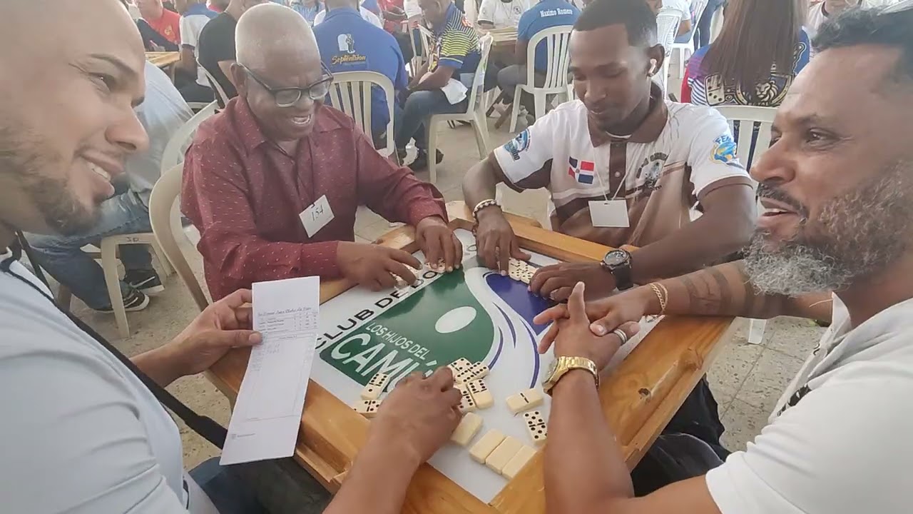 Torneo nacional de la Vega dominó 