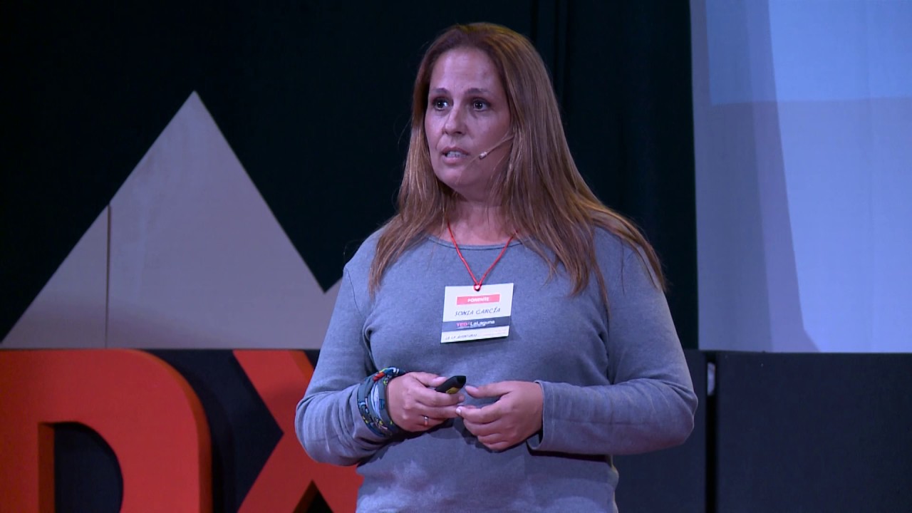 Viajar como asignatura obligatoria | Sonia García Fariña | TEDxLaLaguna