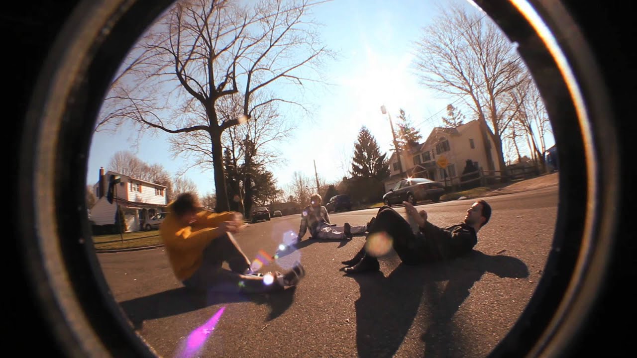 The Brothers Russell: Brodown