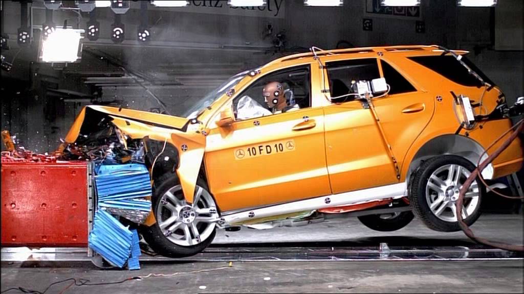 Mercedes Benz ML-Class Crash Test