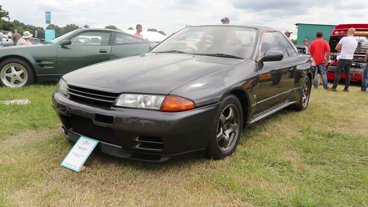 NISSAN SKYLINE GT-R NISMO R32 !!! In 1989 was very hi-tech car !!!