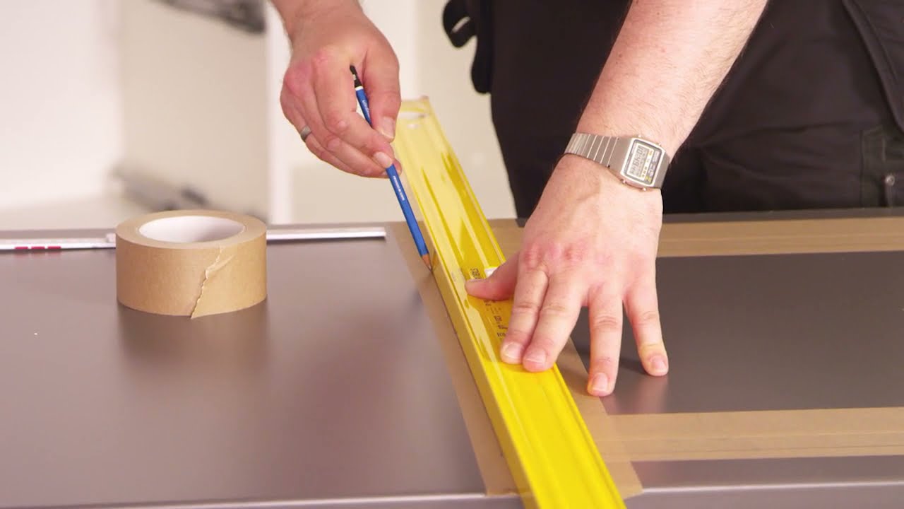 nobilia | Montage | Arbeitsplatten Ausschnitt