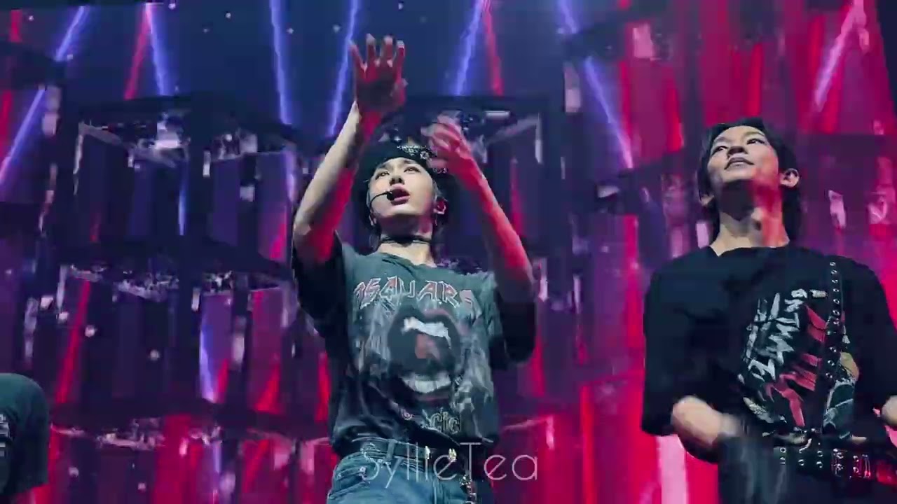 FANCAM - Beastmode + Zone + Fallin’- Monsta X No Limit in Chicago 2022 - Day 1 (Front Row)