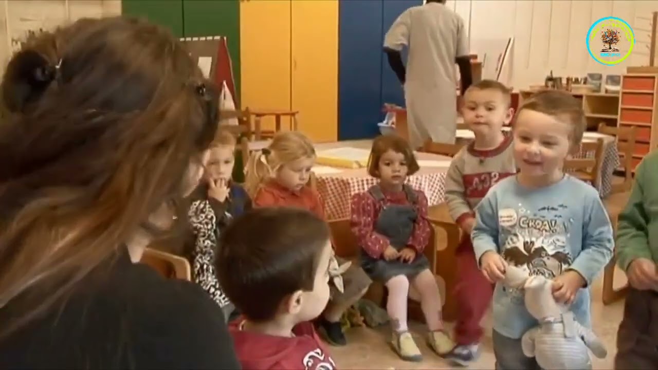 المربية ياسمين # كيفاش لازم تستقبل المربية اطفالها في اول يوم دخول الروضة #اكسبلور #اطفال 