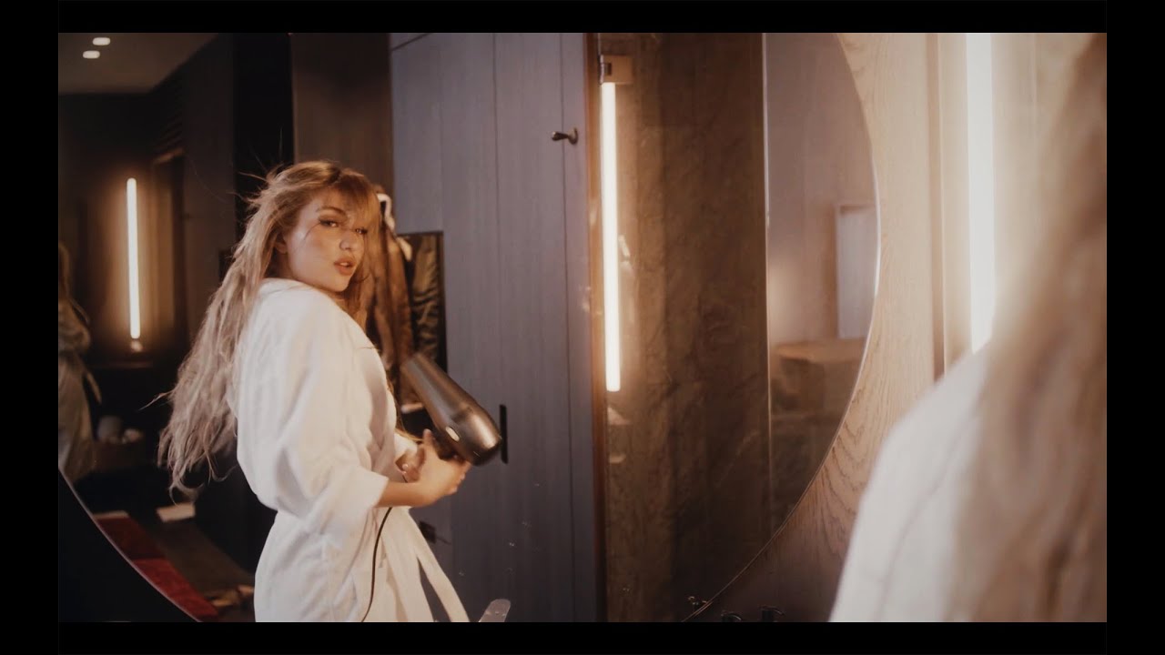 Polina Vita - Andromeda (Official Music Video)