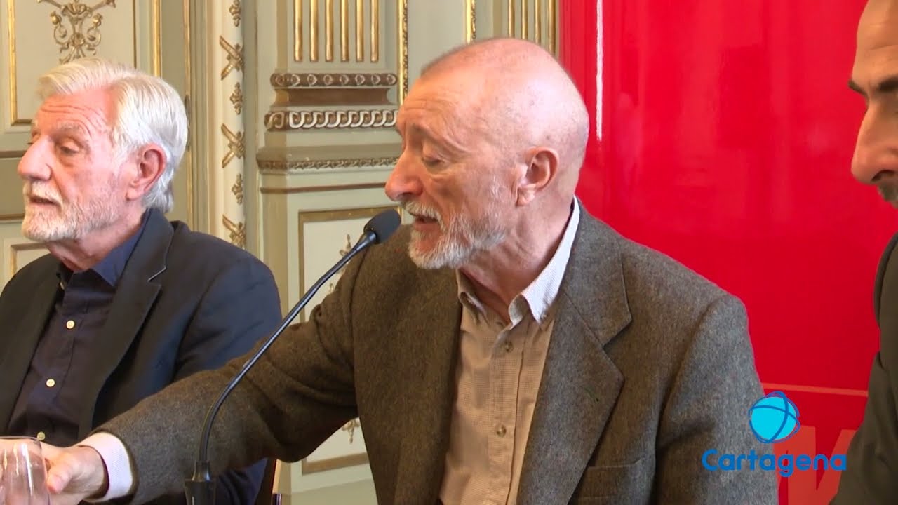 Arturo P&eacute;rez-Reverte presenta su &uacute;ltima novela 