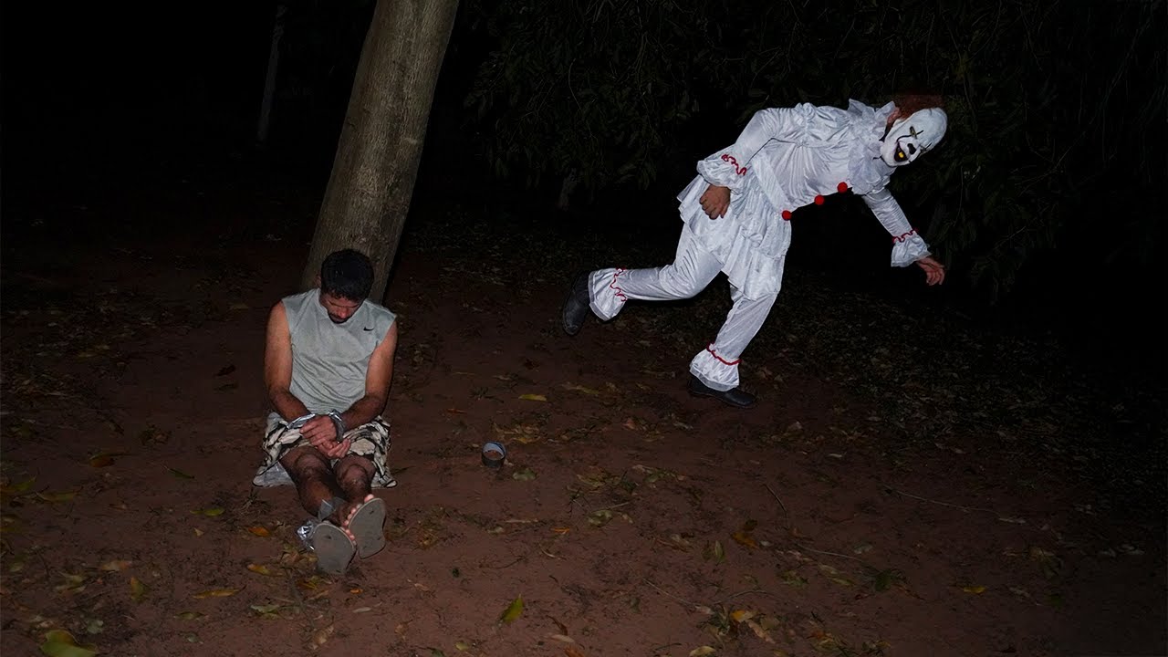 ENCONTREI O HENRIQUE COM O PALHAÇO ASSUSTADOR