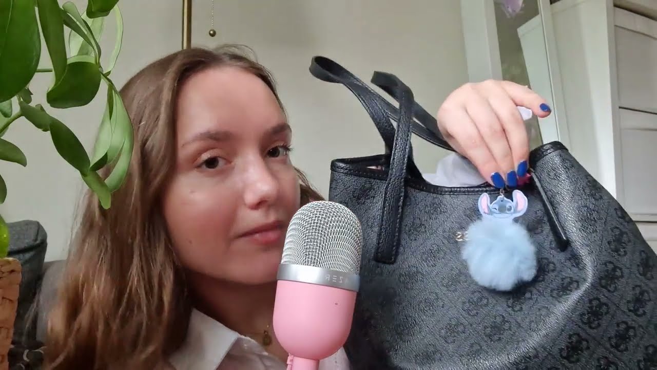 ASMR|| What's in my bag👜