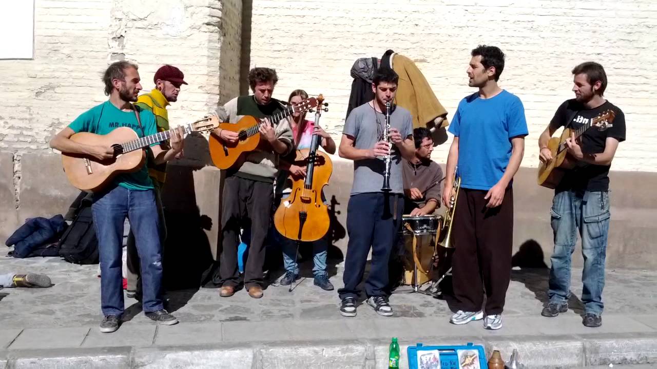 Milchakas - Granada Street Performers