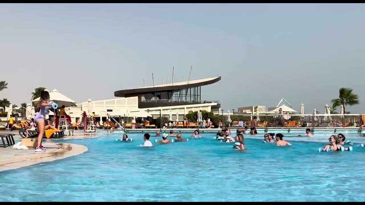 Aqua fitness with dumbbells. Eng/Rus language 