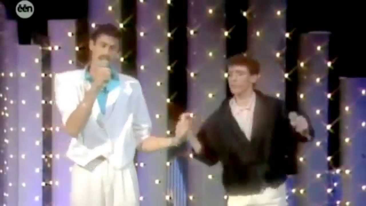 MC Miker G and DJ Sven - Holiday Rap 1986 - Best version. Audio rehab