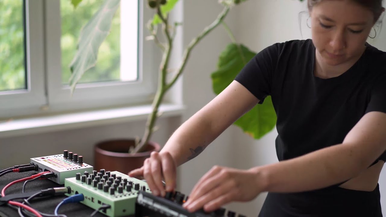 Sofia Clonn - no future: ok (Live Session)