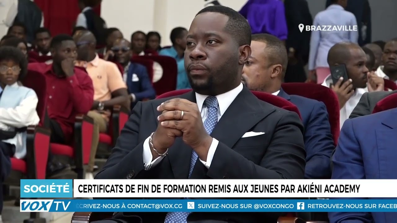 Certificats de fin de formation remis aux jeunes par Akieni Academy