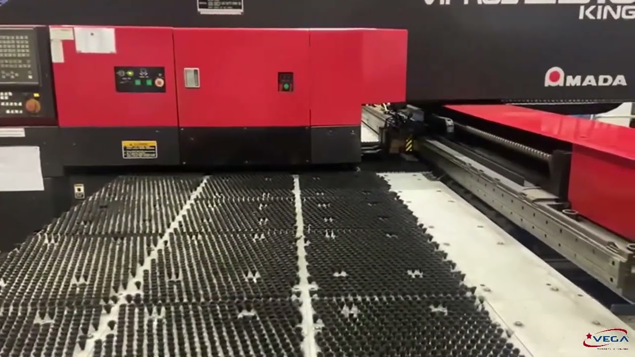 VN322 Puncionadeira CNC Amada - Usado