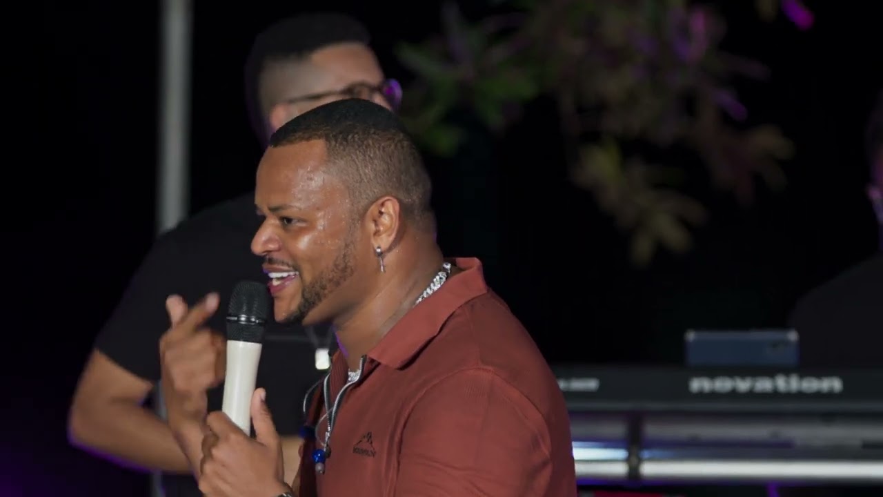 Nenho -  Nos meus sonhos  ( No Quiosque do Coladinho)