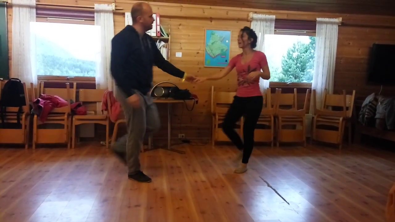 Salsa Swing with Thomas & Sophie at Boogie Feets Festival 2017. Taster class